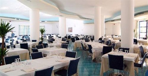 Hotel Club Cala Longa Montauro Ngoại thất bức ảnh